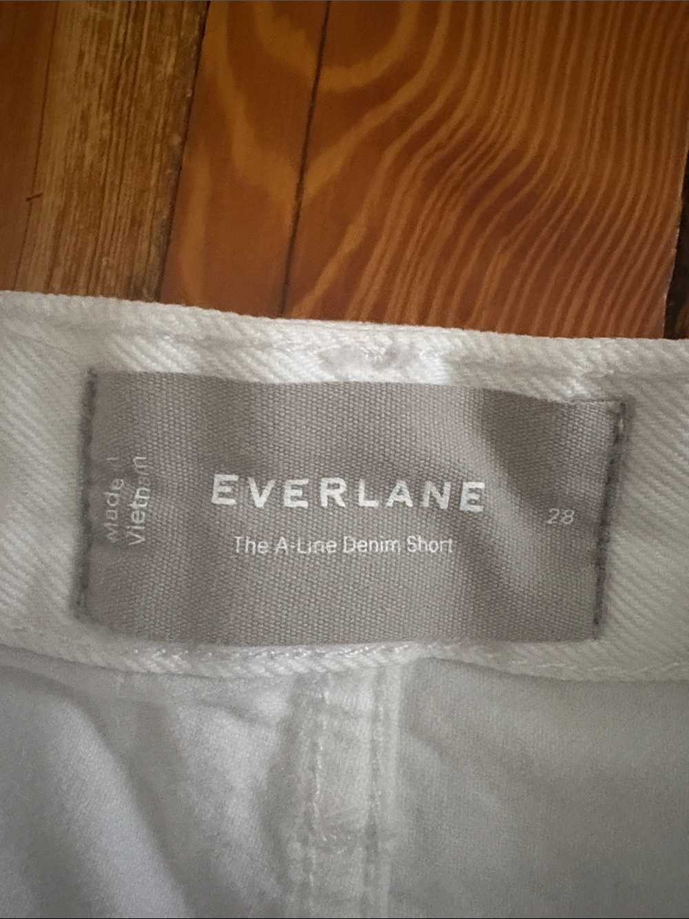 Everlane A Line shorts - Picture 2 of 3